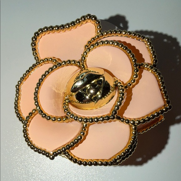 Floral Hair Clip - Picture 4 of 10